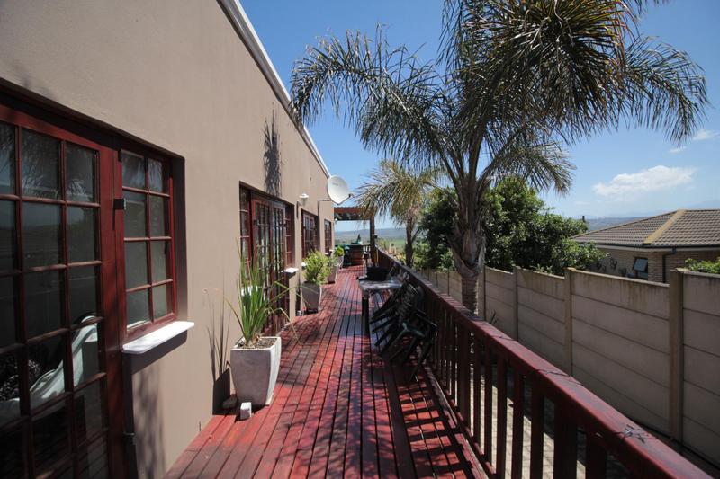 3 Bedroom Property for Sale in Fraaiuitsig Western Cape